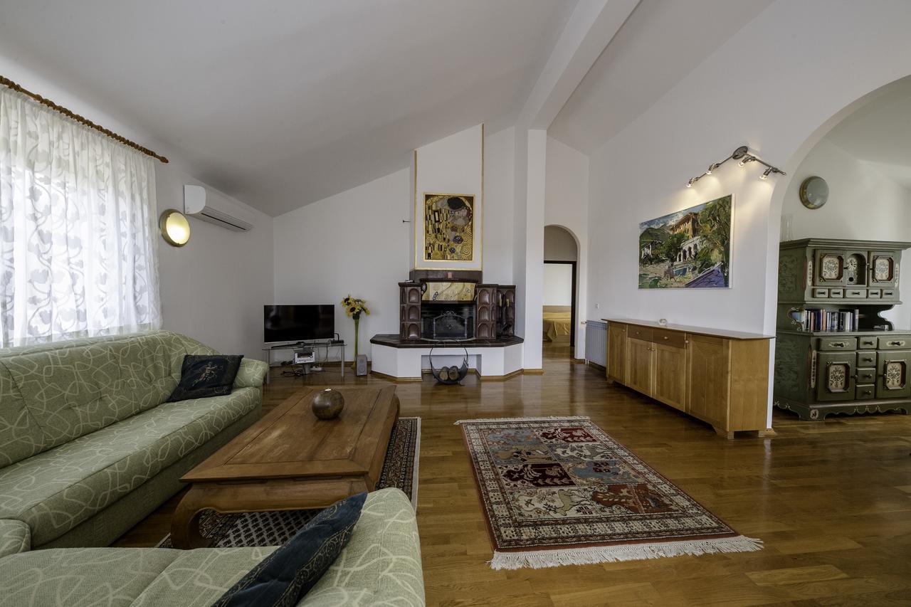Apartments Dedic Supetarska Draga Luaran gambar