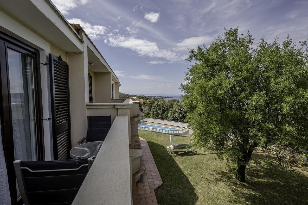 Apartments Dedic Supetarska Draga Luaran gambar