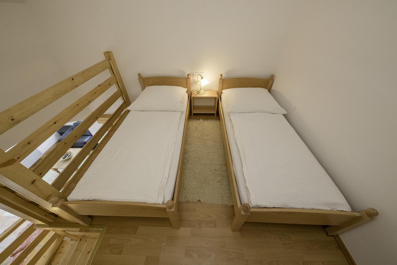 Apartments Dedic Supetarska Draga Luaran gambar